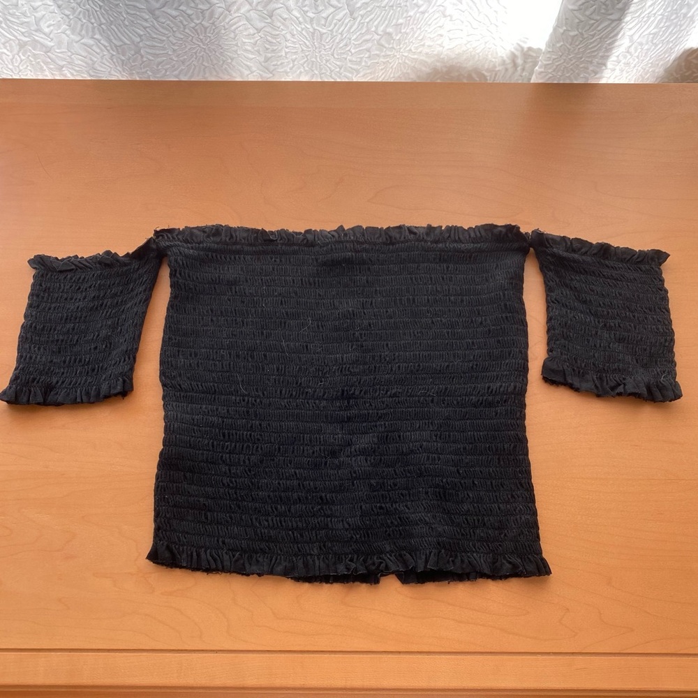 Black Ruched Tube Top with Sleeves